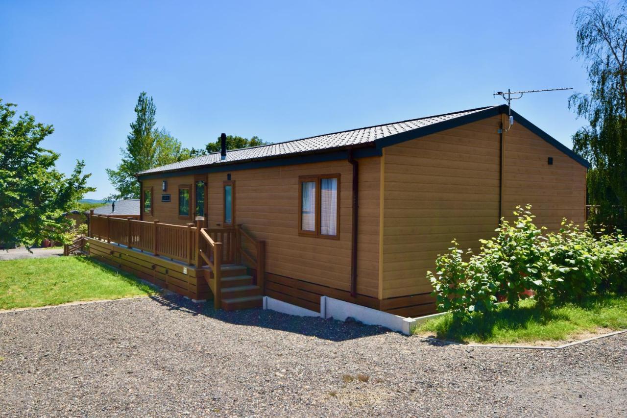 Rowan A Welcoming Countryside Lodge Райд Екстериор снимка